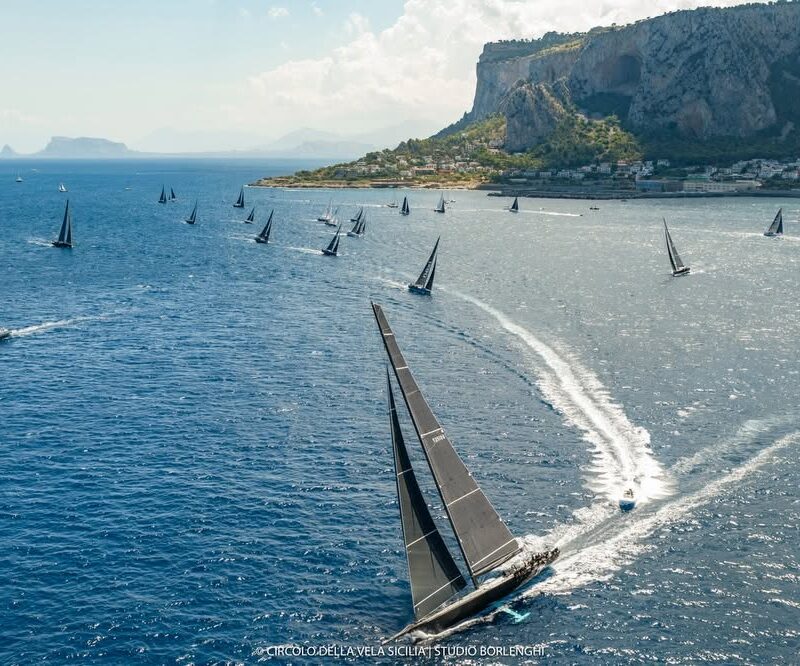 Partenza spettacolare da Mondello per la 21ma Palermo-Montecarlo
